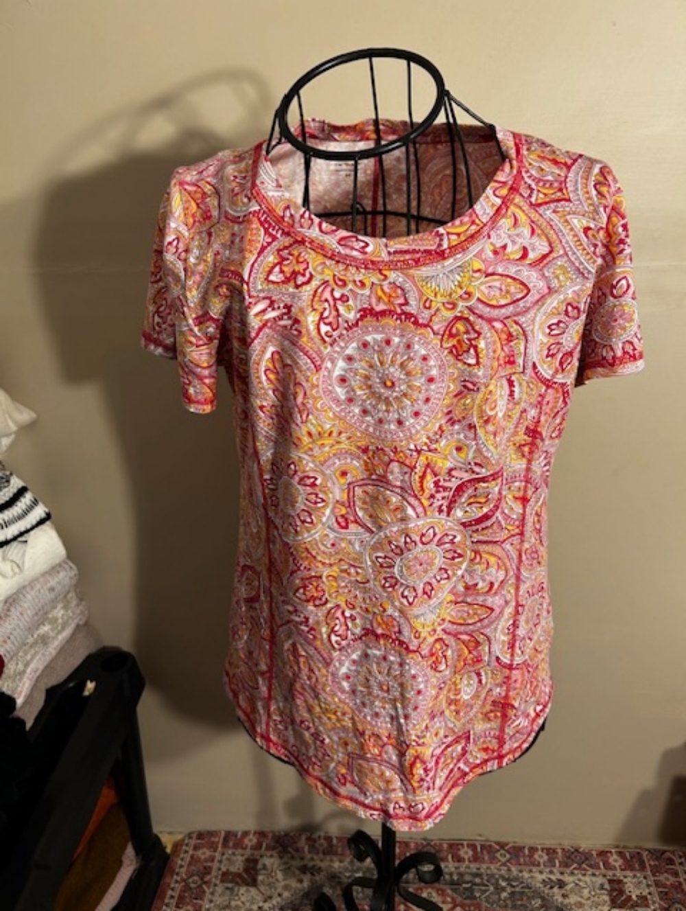 T by talbots size medium womens active shirt pink paisley  tee